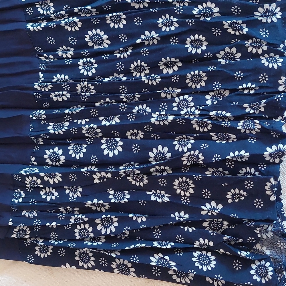 Solitaire Broomstick Pleated Skirt - Picture 2 of 4